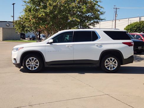 Used 2018 Chevrolet Traverse LT AWD/4WD image 12