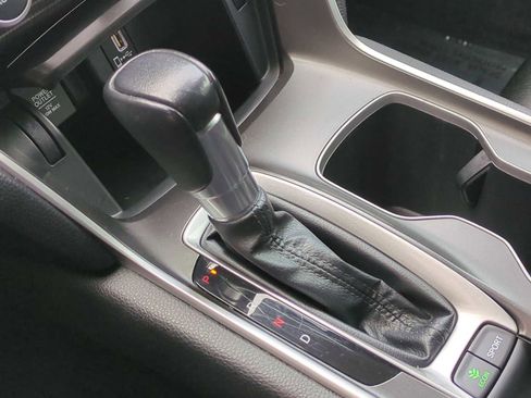 Used 2020 Honda Accord Sport image 31