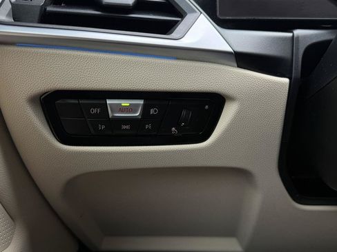 Used 2023 BMW i4 eDrive35 w/ Premium Package RWD image 44