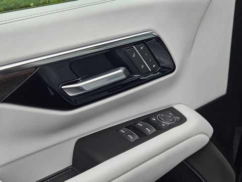 New 2026 Chevrolet Tahoe Premier AWD/4WD image 11