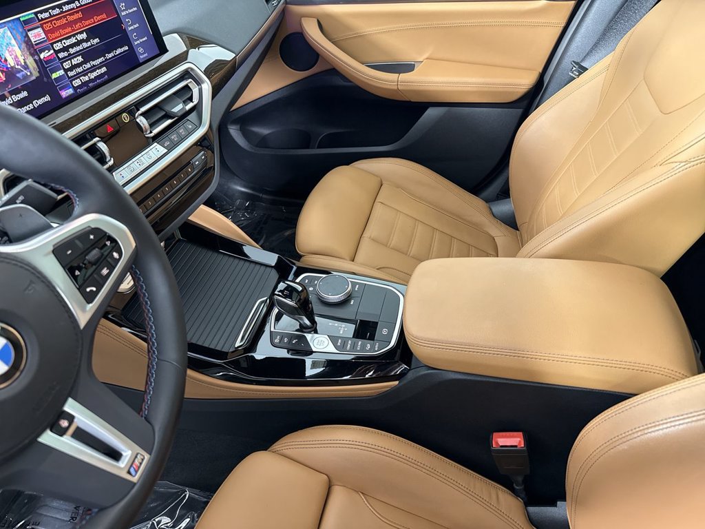 Used 2024 BMW X4 M40i AWD/4WD image 31