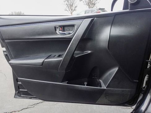 Certified 2017 Toyota Corolla XSE image 24