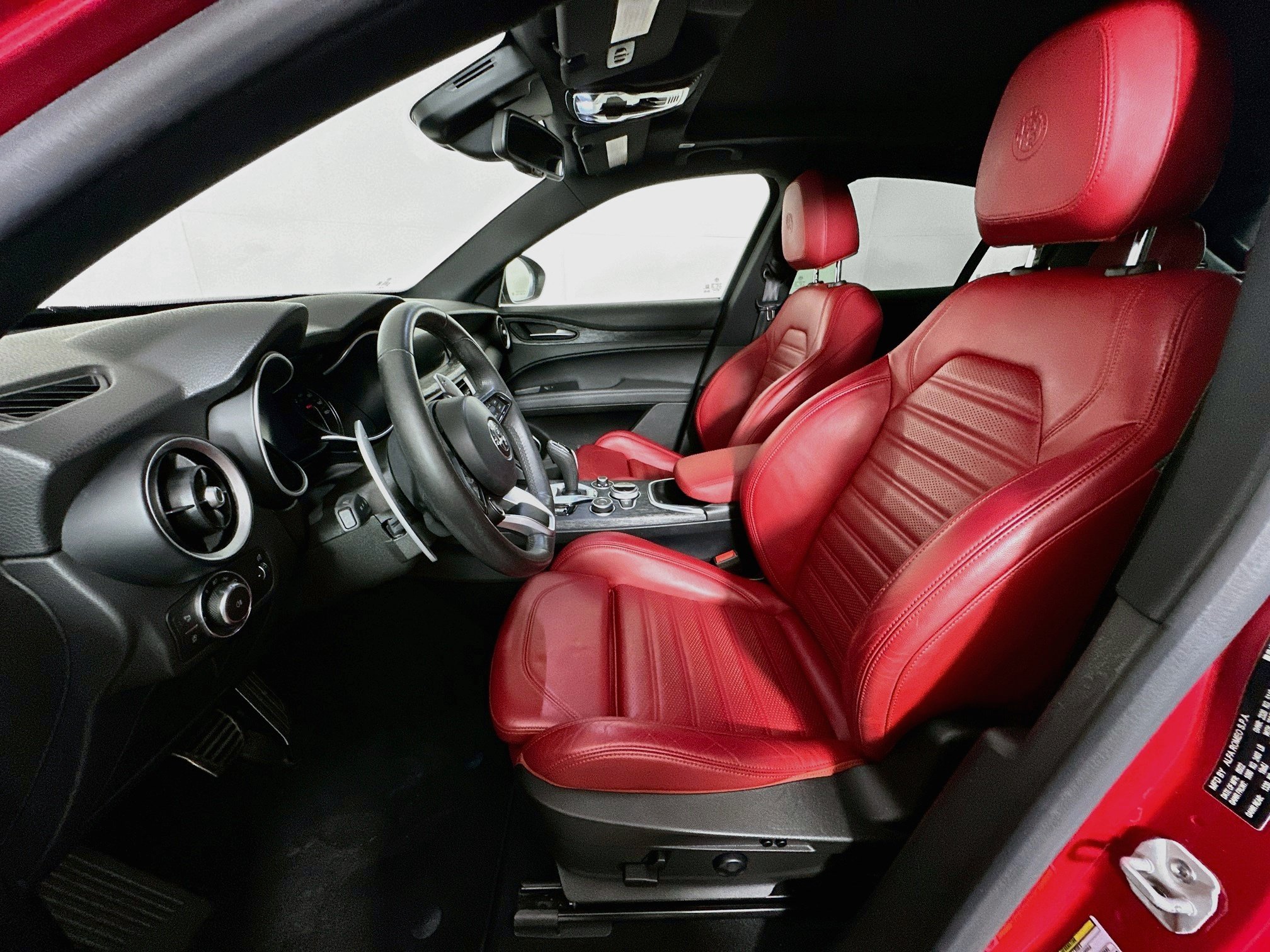 Used 2023 Alfa Romeo Stelvio Sprint RWD image 13