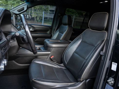 Used 2021 GMC Yukon SLT RWD image 11