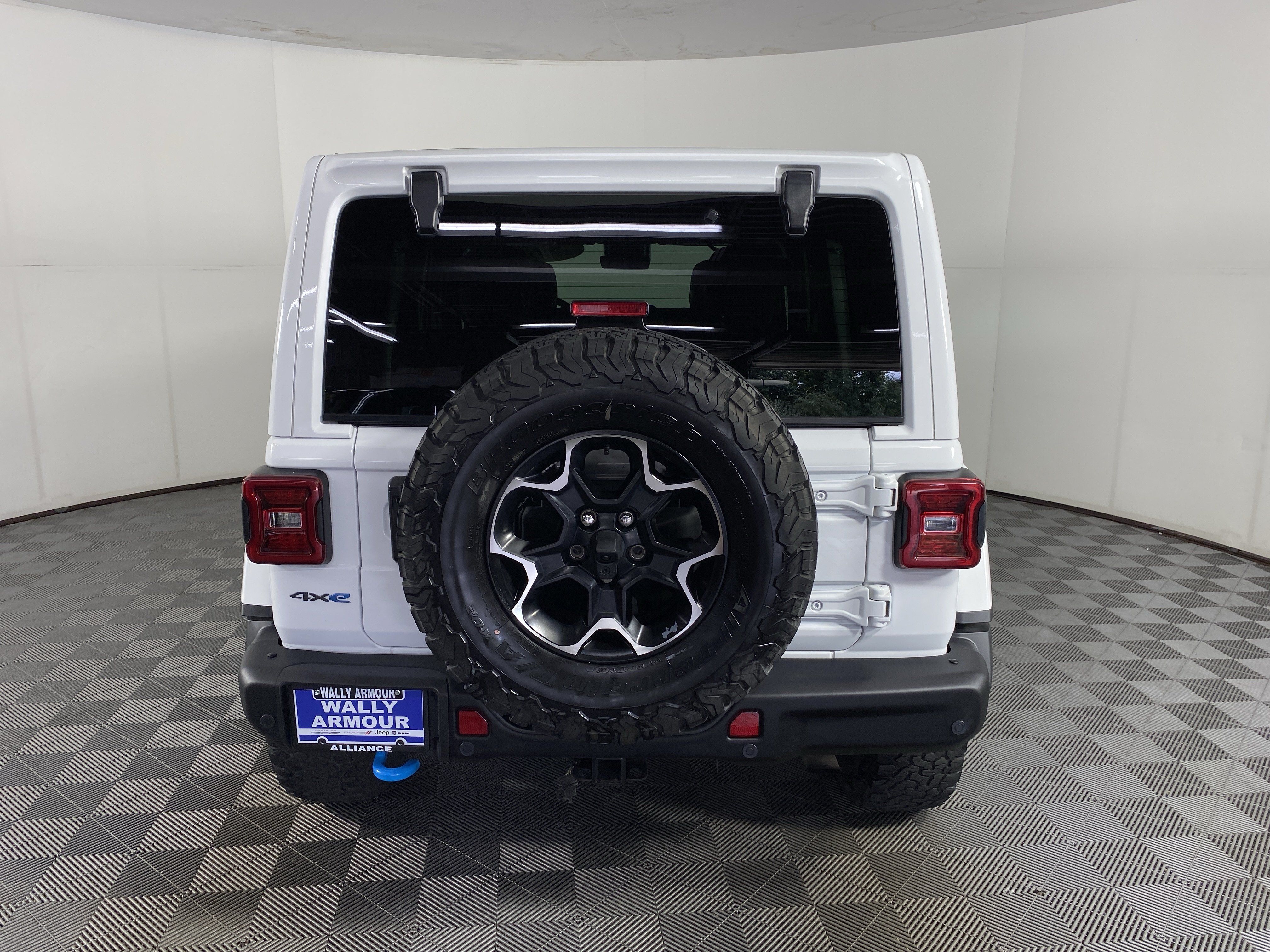 Used 2021 Jeep Wrangler Unlimited Rubicon 4xe w/ Steel Bumper Group AWD/4WD image 10