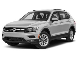 Used 2018 Volkswagen Tiguan SE w/ Panoramic Sunroof Package video 1
