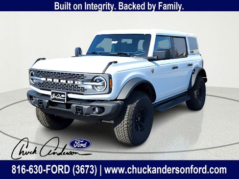 New 2026 Ford Bronco Badlands w/ Sasquatch Package AWD/4WD image 1