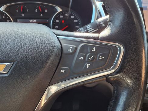 Used 2019 Chevrolet Equinox Premier FWD image 21