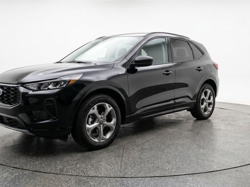 Used 2024 Ford Escape ST-Line AWD/4WD image 3