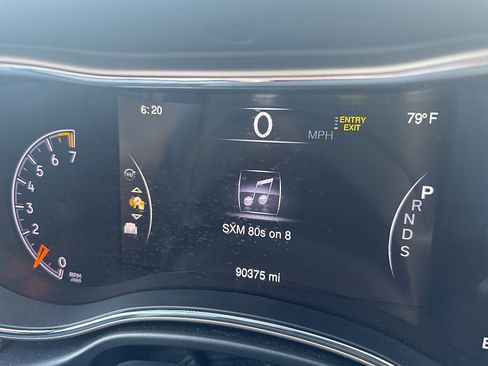 Used 2015 Jeep Grand Cherokee Limited image 22