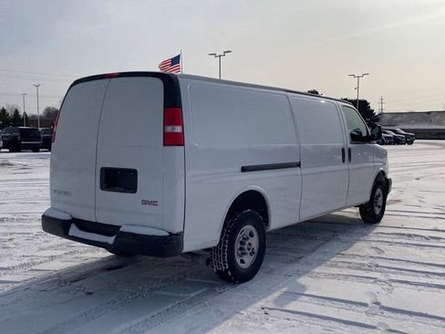 Used 2024 GMC Savana 2500 Work Van image 3