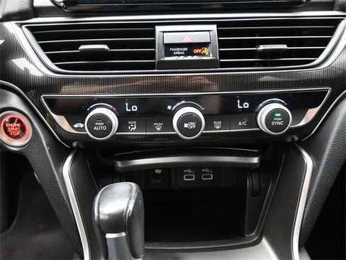 Used 2022 Honda Accord Sport image 9