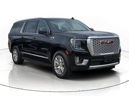Used 2024 GMC Yukon XL Denali AWD/4WD image 2