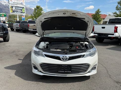 Used 2014 Toyota Avalon XLE Premium FWD image 3
