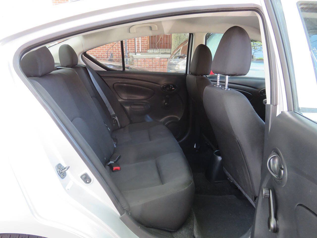 Used 2019 Nissan Versa S Plus FWD image 21