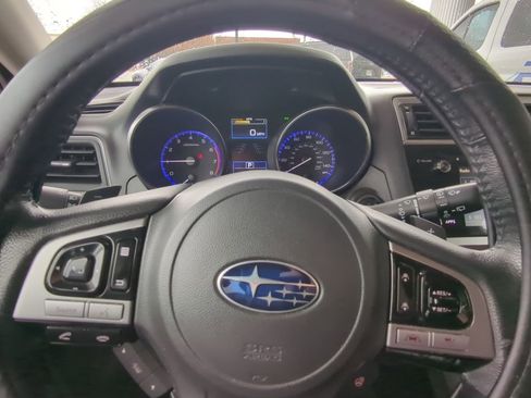 Used 2017 Subaru Outback 2.5i Touring w/ Popular Package #5A image 14