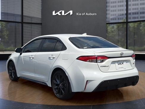 Used 2024 Toyota Corolla SE image 8