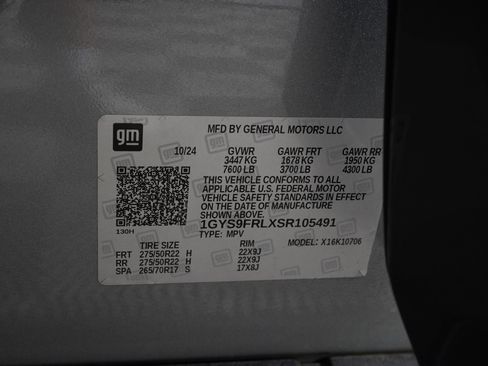 Used 2025 Cadillac Escalade Sport w/ Touring Package AWD/4WD image 38