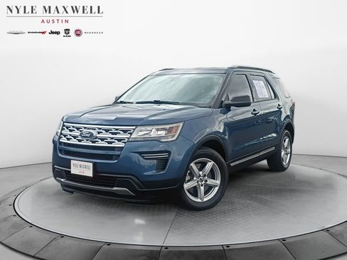 Used 2019 Ford Explorer XLT image 1