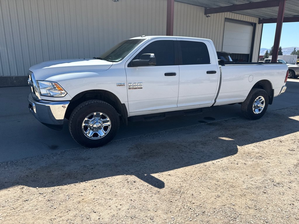Used 2018 RAM 3500 SLT AWD/4WD image 10