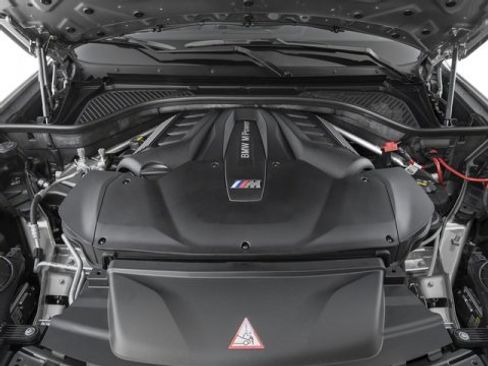 Used 2018 BMW X5 M w/ Executive Package image 16