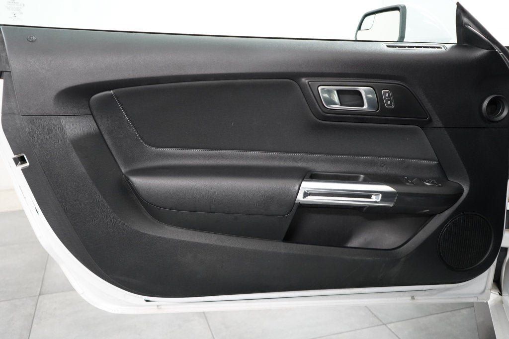Used 2019 Ford Mustang Coupe RWD image 29