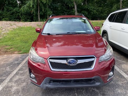 Used 2016 Subaru Crosstrek 2.0i Premium w/ Popular Package #1 AWD/4WD image 2