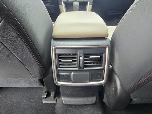 Used 2022 Subaru Forester Premium AWD/4WD image 9