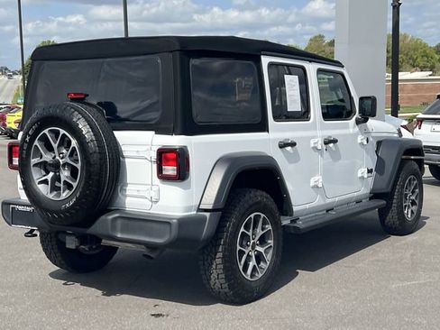 Used 2024 Jeep Wrangler Unlimited Sport AWD/4WD image 34
