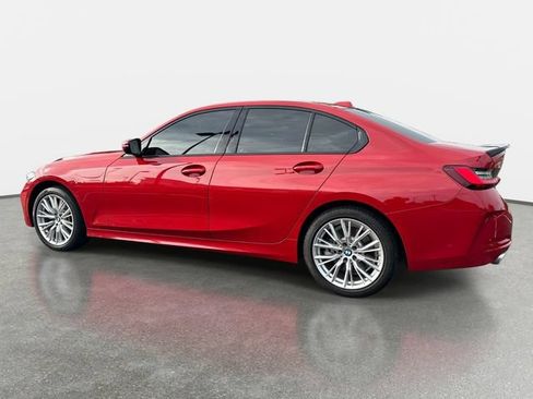 Used 2023 BMW 330i xDrive Sedan AWD/4WD image 3