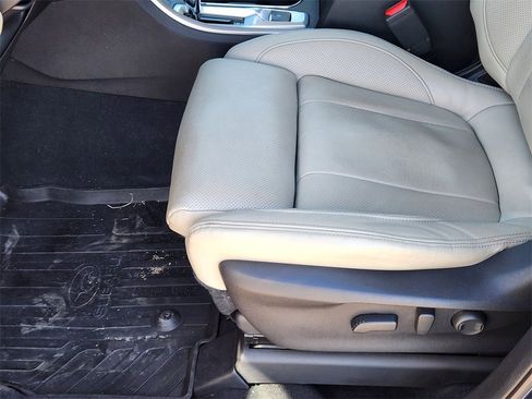 Used 2020 Subaru Ascent Limited w/ Technology Package image 8