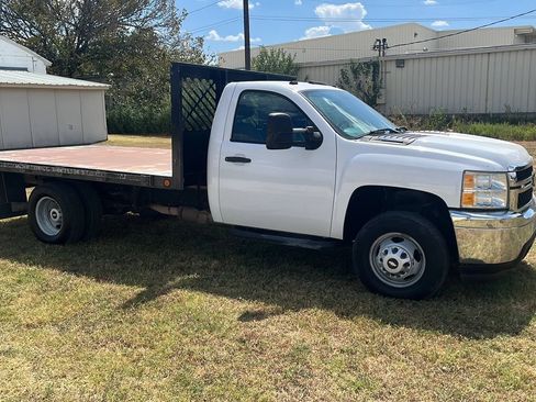 Used 2012 Chevrolet Silverado 3500 W/T RWD image 5
