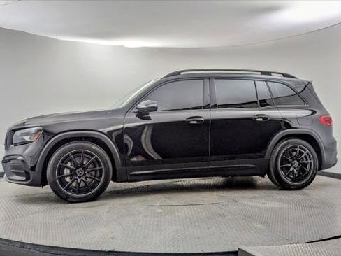 Used 2024 Mercedes-Benz GLB 35 AMG AMG GLB 35 image 3