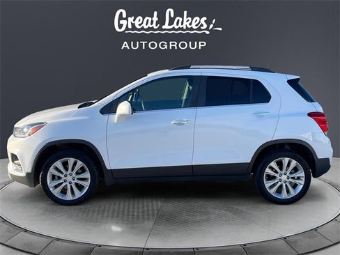 Used 2020 Chevrolet Trax Premier w/ LPO, Cargo Package image 2