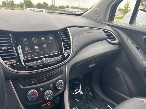 Used 2019 Chevrolet Trax LT w/ Driver Confidence Package image 12