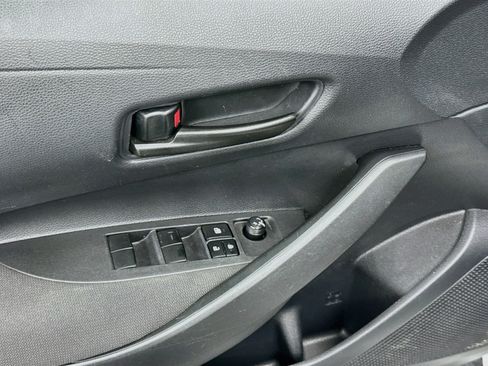 Used 2025 Toyota Corolla LE FWD image 15