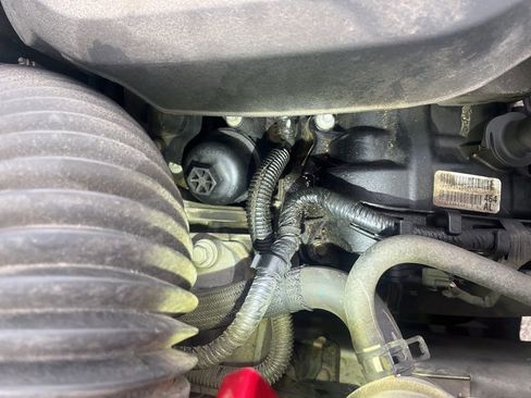 Used 2019 Dodge Grand Caravan SXT image 13