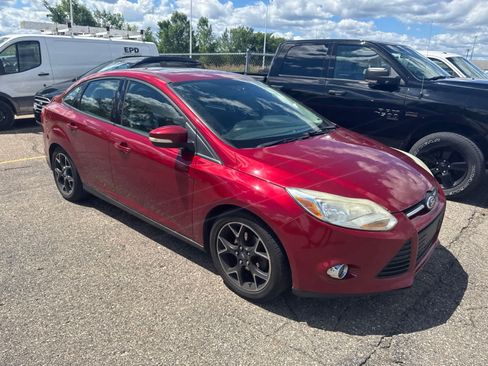 Used 2013 Ford Focus SE FWD image 9