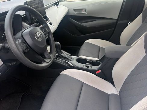 Used 2025 Toyota Corolla LE FWD image 7