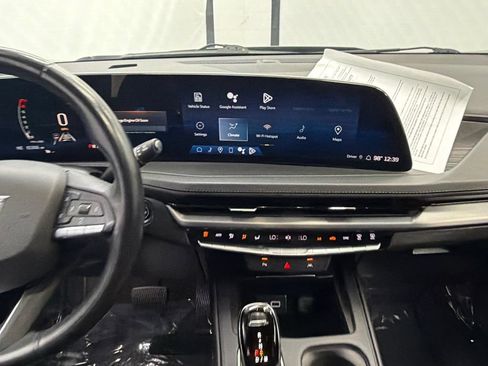 Used 2024 Cadillac XT4 Premium Luxury AWD/4WD image 29