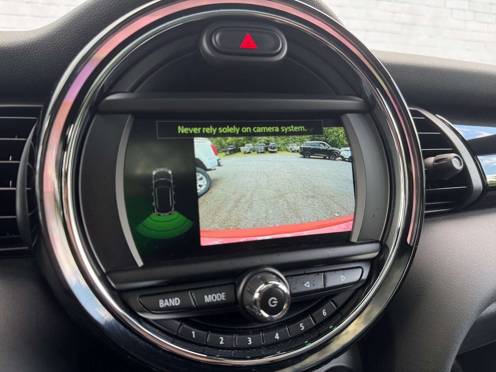 Used 2019 MINI Cooper 4-Door Hardtop FWD image 16