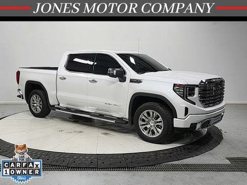 Used 2025 GMC Sierra 1500 Denali AWD/4WD image 1