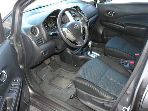 Used 2016 Nissan Versa Note SV FWD image 13