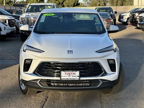 Used 2024 Buick Encore GX Preferred image 2