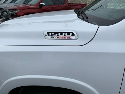 Used 2022 RAM 1500 Limited w/ Body Color Bumper Group image 5