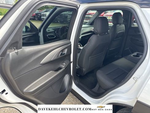 Used 2022 Chevrolet TrailBlazer RS FWD image 18