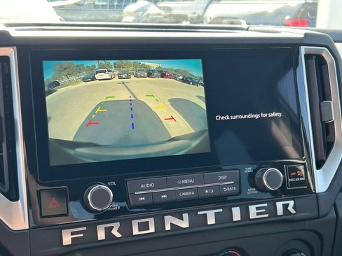 Used 2026 Nissan Frontier SV image 28