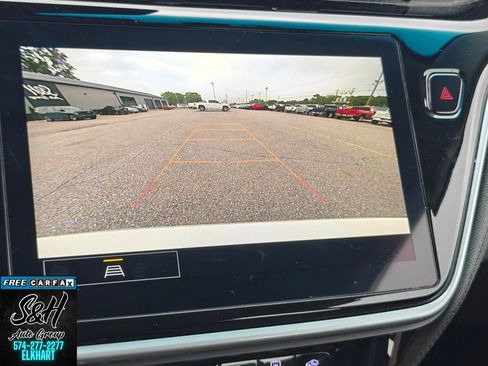 Used 2023 Chevrolet Bolt LT w/ Driver Confidence Package FWD image 8