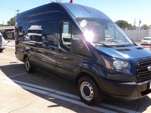 Used 2019 Ford Transit 250 148 High Roof Extended RWD image 1