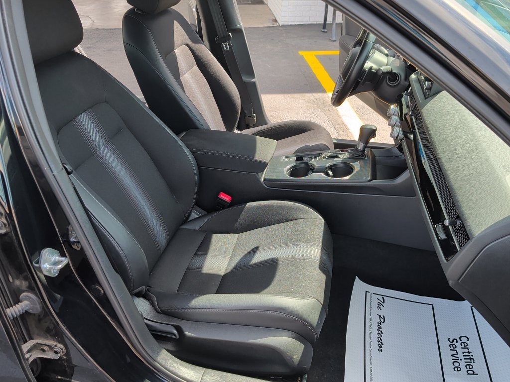 Used 2025 Honda Civic Sport image 10